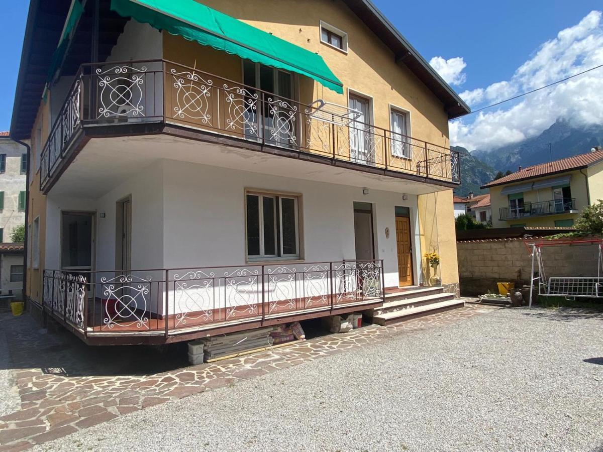 Villa The Swan - Composed By 2 Apartments Mandello del Lario Exteriér fotografie